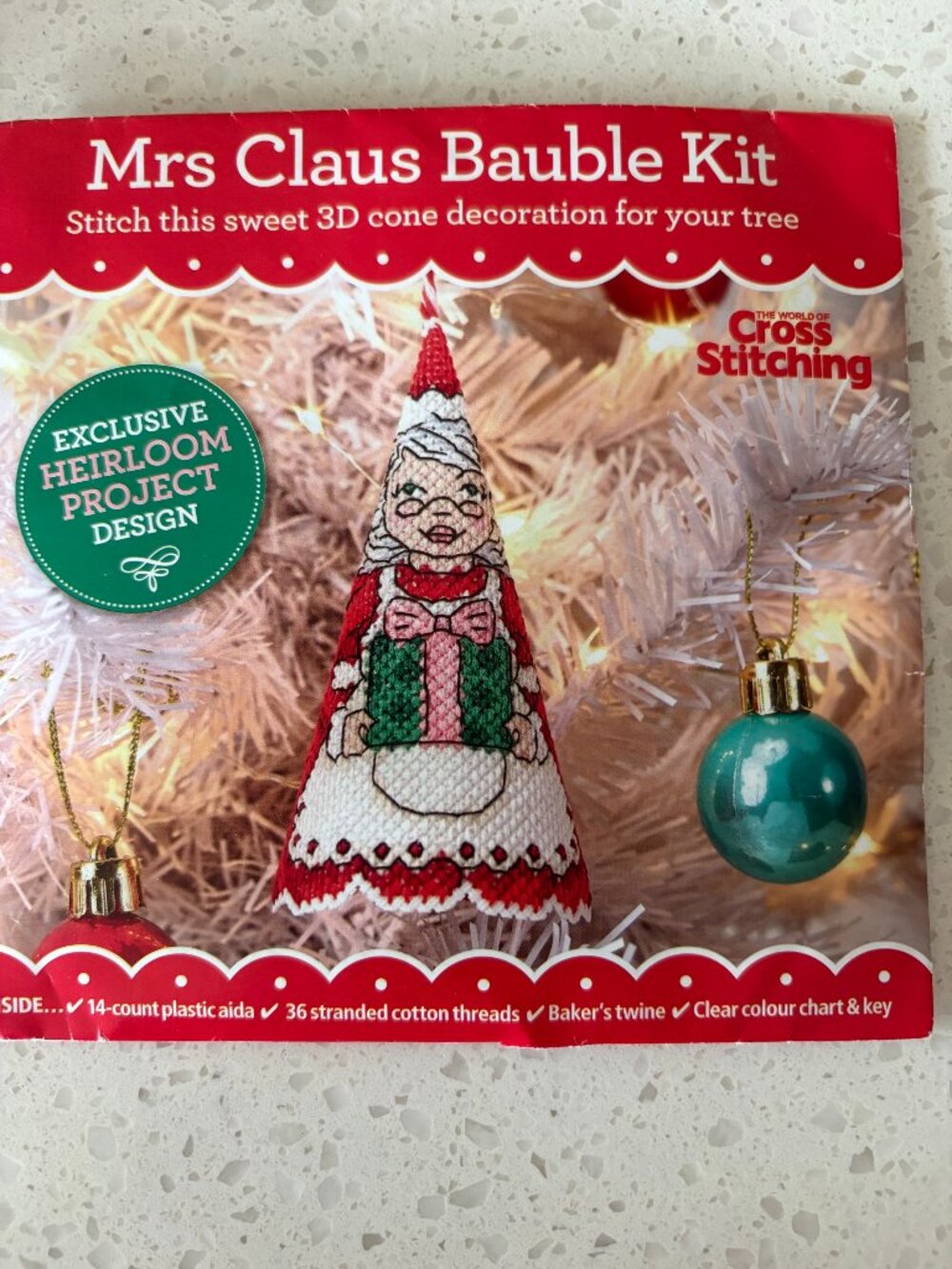 Mrs. Claus Bauble Kit